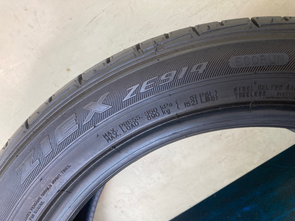 (完売)(中古タイヤ)極上品 2023年製 ほぼ未使用!! 225/50R18 95W FALKEN ZIEX ZE914 4本ともにイボ残りほぼ未使用9.99分山  4本SET￥52800 C-HR | 仙台市 泉区 泉タイヤサービス